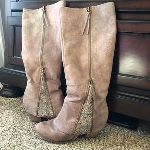 NEW!! Knee high boots